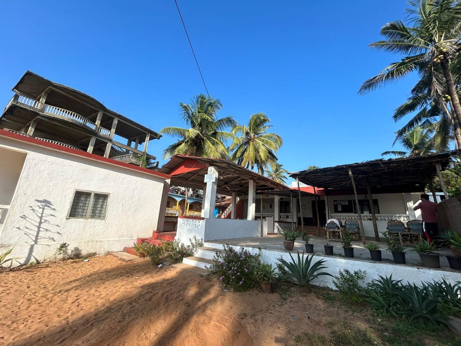 Ocean View Goan Beach House Calangute Bagian luar foto